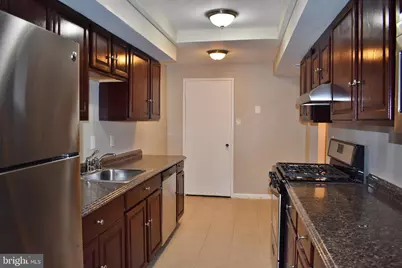 10246 Prince Place #22-T4, Upper Marlboro, MD 20774 - Photo 5