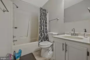 2404 Old Brooks Dr, Suitland, MD 20746 - Photo 23