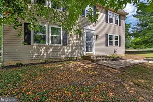 2404 Old Brooks Dr, Suitland, MD 20746 - Photo 3