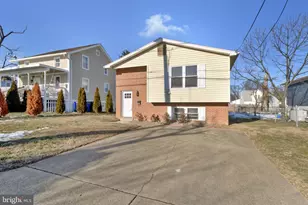5004 Roanoke Pl, College Park, MD 20740 - Photo 23