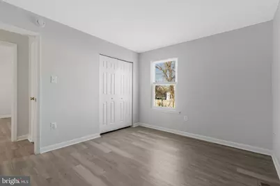 5004 Roanoke Place, College Park, MD 20740 - Photo 15