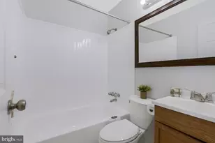 5004 Roanoke Pl, College Park, MD 20740 - Photo 21