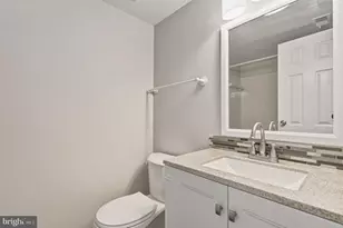 6942 Hanover Pkwy, Greenbelt, MD 20770 - Photo 17