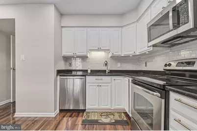 6942 Hanover Parkway #200, Greenbelt, MD 20770 - Photo 13