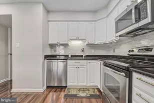 6942 Hanover Pkwy, Greenbelt, MD 20770 - Photo 13