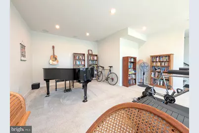10100 Aerospace Road, Lanham, MD 20706 - Photo 3