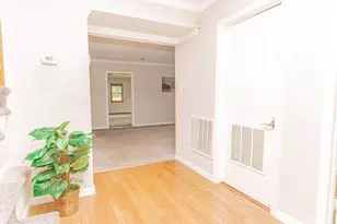 2103 Willowtree Ln, Temple Hills, MD 20748 - Photo 3