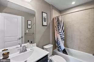 6100 Northwest Dr, Hyattsville, MD 20782 - Photo 21