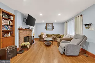 7021 E Chesapeake St, Hyattsville, MD 20785 - Photo 3