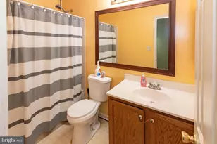 7001 Flag Harbor Dr, District Heights, MD 20747 - Photo 23