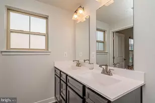 2703 Chelsea Willows Wy, Hyattsville, MD 20782 - Photo 21