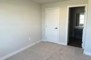 5455 Cedar Dr, Upper Marlboro, MD 20772 - Photo 3