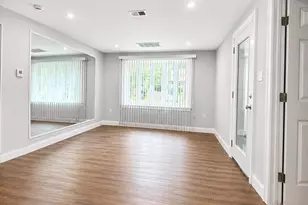 7002 Taylor Manor, Temple Hills, MD 20748 - Photo 5