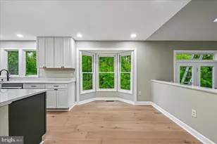 10611 Foxlake Dr, Bowie, MD 20721 - Photo 5