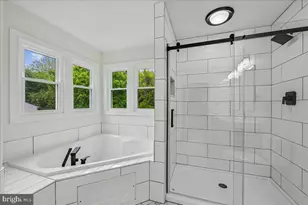 10611 Foxlake Dr, Bowie, MD 20721 - Photo 11