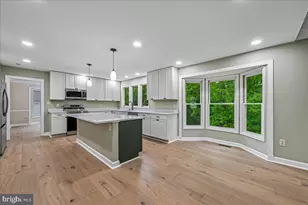 10611 Foxlake Dr, Bowie, MD 20721 - Photo 3