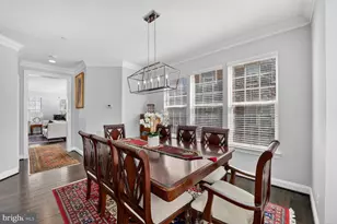 712 Sentry Square, Oxon Hill, MD 20745 - Photo 9