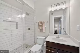 712 Sentry Square, Oxon Hill, MD 20745 - Photo 33