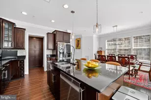 712 Sentry Square, Oxon Hill, MD 20745 - Photo 11