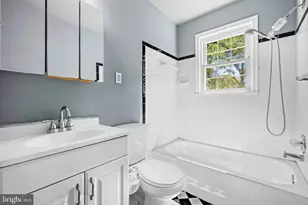 8803 63rd Ave, College Park, MD 20740 - Photo 23