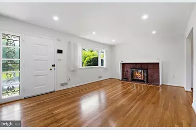 910 Luray Place, Hyattsville, MD 20783 - Photo 5