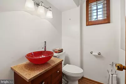 910 Luray Place, Hyattsville, MD 20783 - Photo 33