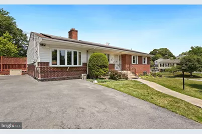 910 Luray Place, Hyattsville, MD 20783 - Photo 3