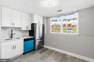 8617 Cipriano Springs Ct, Lanham, MD 20706 - Photo 9