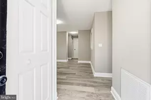 8617 Cipriano Springs Ct, Lanham, MD 20706 - Photo 3