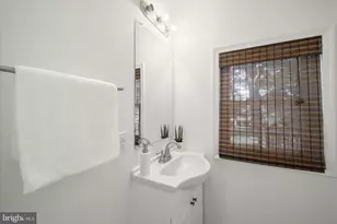 4911 Ravenswood Rd, Riverdale, MD 20737 - Photo 7