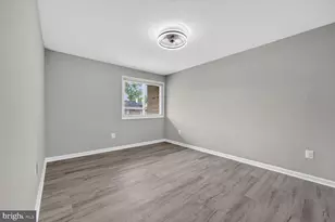529 Wilson Bridge Dr, Oxon Hill, MD 20745 - Photo 11