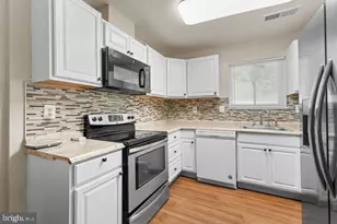 7714 Merrick Ln, Landover, MD 20785 - Photo 7
