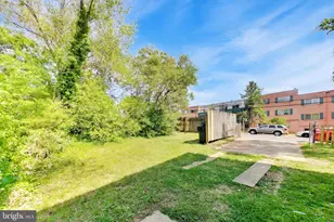 864 Neptune Ave, Oxon Hill, MD 20745 - Photo 23