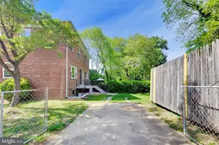 864 Neptune Ave, Oxon Hill, MD 20745 - Photo 25