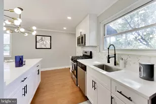 864 Neptune Ave, Oxon Hill, MD 20745 - Photo 17