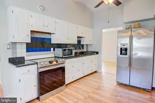 6628 Adrian St, Hyattsville, MD 20784 - Photo 13