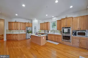 2615 Galeshead Dr, Upper Marlboro, MD 20774 - Photo 27