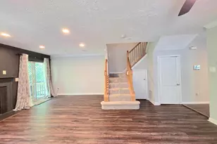 7266 Mahogany Dr, Hyattsville, MD 20785 - Photo 9
