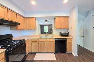 7266 Mahogany Dr, Hyattsville, MD 20785 - Photo 7