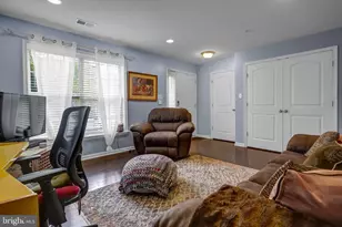 9317 Geaton Park Pl, Lanham, MD 20706 - Photo 5
