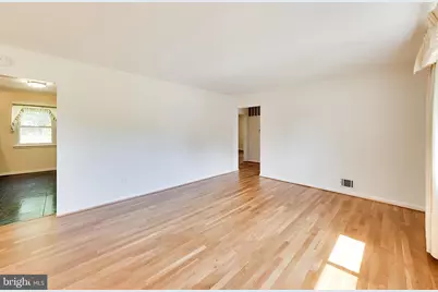 4206 Lyons Street, Temple Hills, MD 20748 - Photo 5