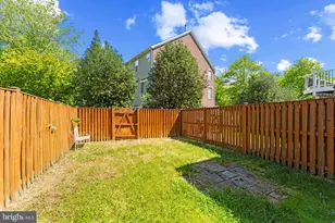 702 Anoosh Ct, Upper Marlboro, MD 20774 - Photo 29