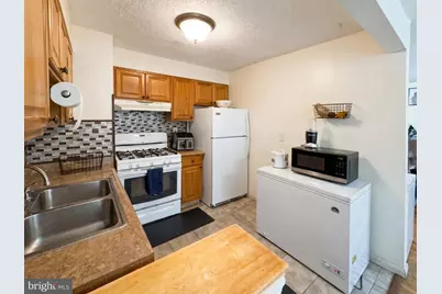 1822 Metzerott Road #401, Hyattsville, MD 20783 - Photo 9