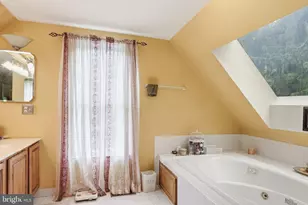 14302 Delcastle Dr, Bowie, MD 20721 - Photo 11