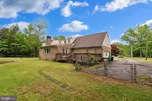 6701 Birch Ln, Temple Hills, MD 20748 - Photo 13