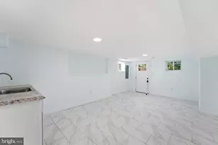 5715 Tennyson St, Riverdale, MD 20737 - Photo 19
