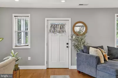 817 57th Place, Fairmount Heights, MD 20743 - Photo 3