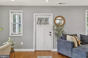 817 57th Pl, Fairmount Heights, MD 20743 - Photo 3