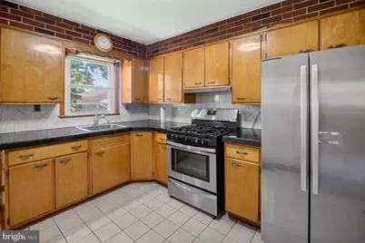 914 Linwood Street, Hyattsville, MD 20783 - Photo 5