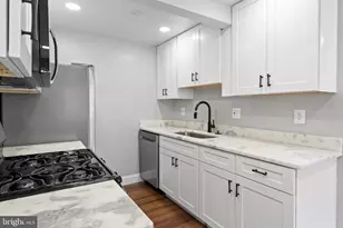 1709 Dutch Village Dr, Landover, MD 20785 - Photo 9